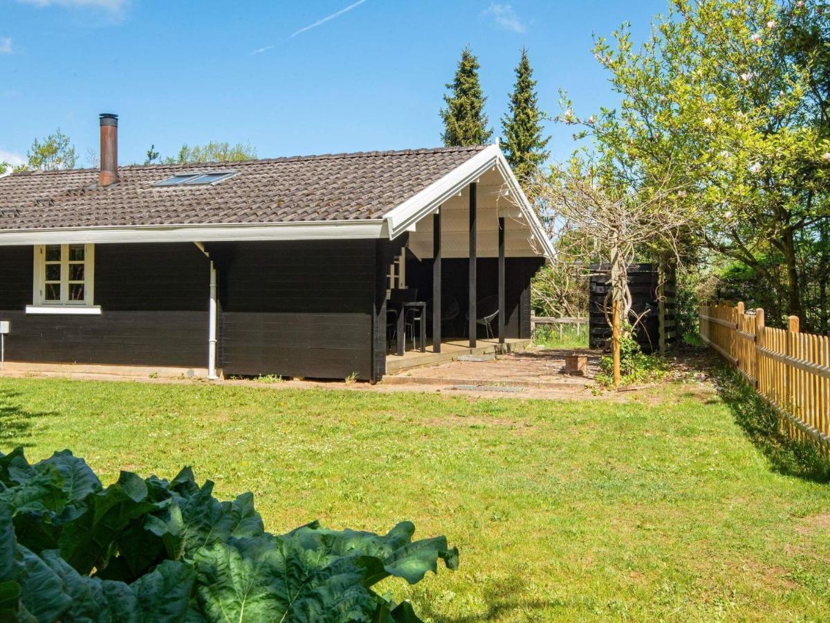 6 Person Holiday Home In F Rvang Fårvang Esterno foto